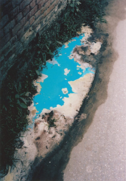 Flaque Bleue, 2009, Inkjet print, 40 X 60 cm, Edition of 3 + 2AP - © Vincent Delbrouck